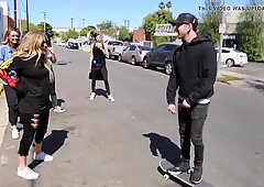 Avril Lavigne skateboarding