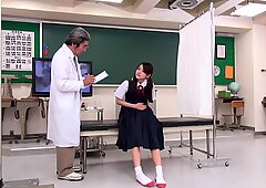 Liderlig japansk pige Riona Minami, Rin Momoi, Akira Matsushita, Chie Maeda i hotteste små patter, college jav video