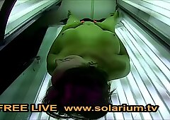 Solarium web 캠 geile 사내애 헌터 mit geilentitten fingert sich live www.solarium.tv